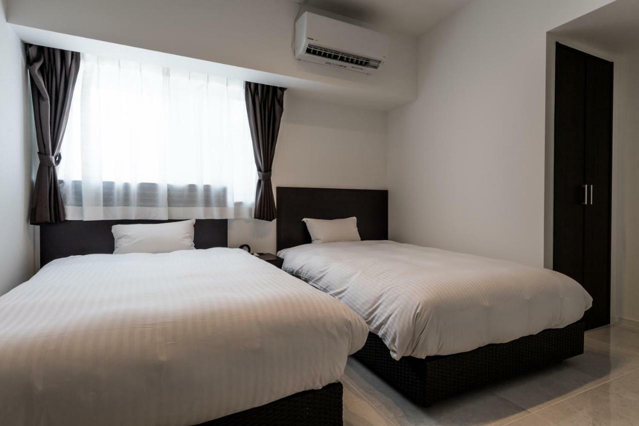 Condo Royal Ryu Kyu Chatan Exterior photo